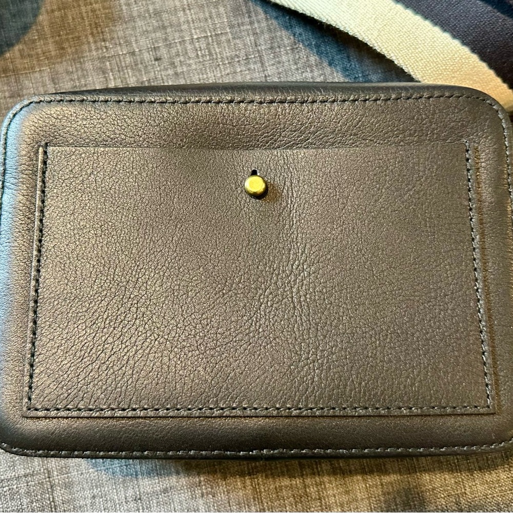 Madewell Transport Camera Bag - Picture 7 of 16